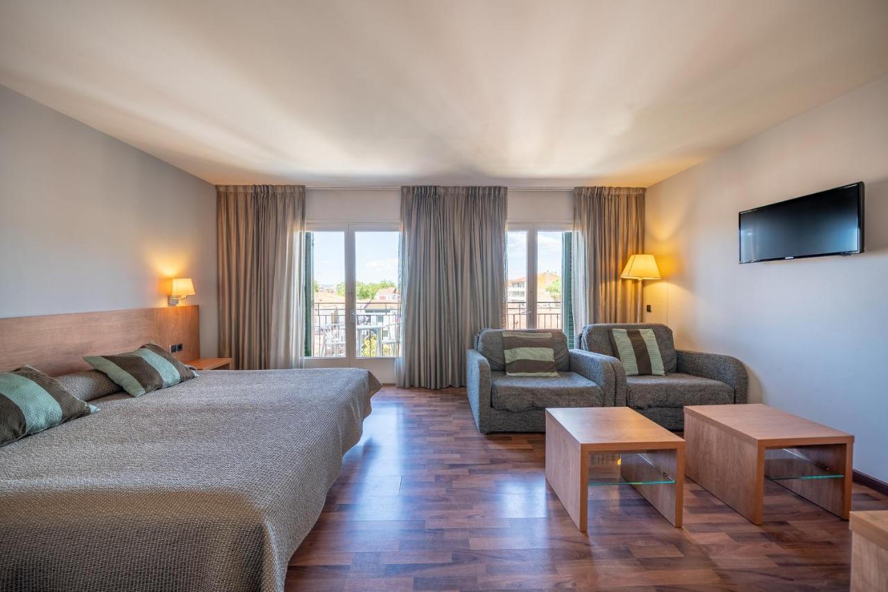 Hotel Medes II أولاستارتيت المظهر الخارجي الصورة
