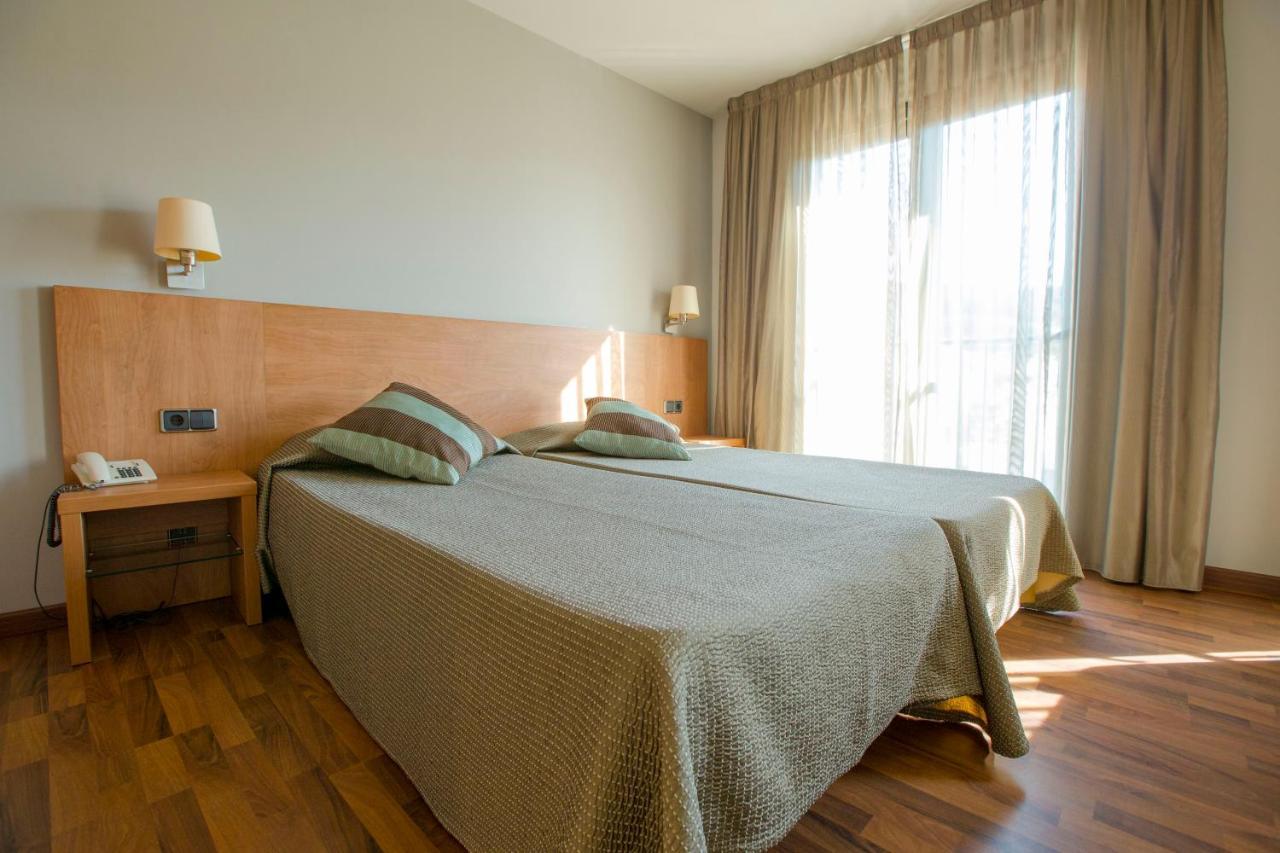 Hotel Medes II أولاستارتيت المظهر الخارجي الصورة