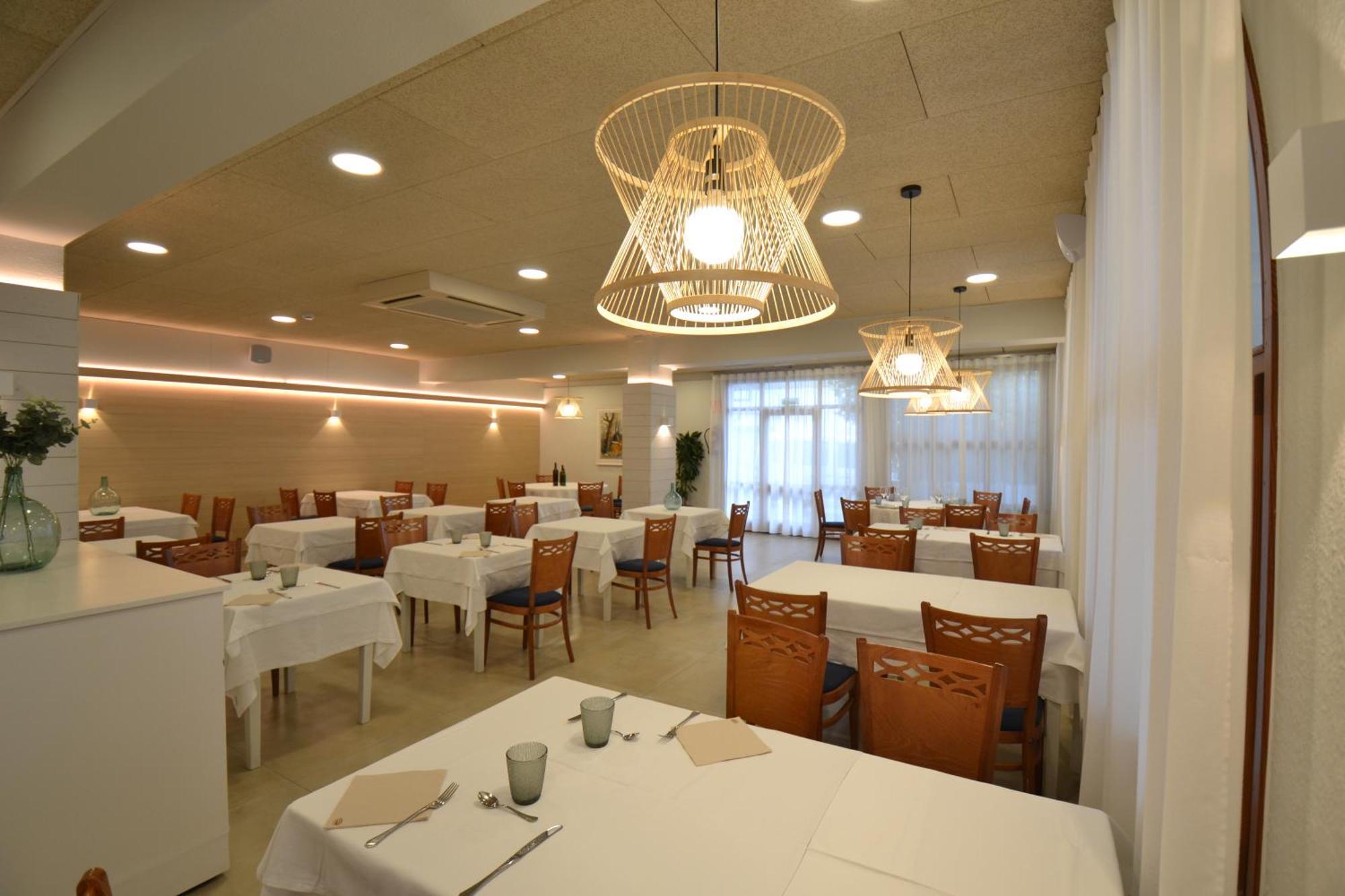 Hotel Medes II أولاستارتيت المظهر الخارجي الصورة