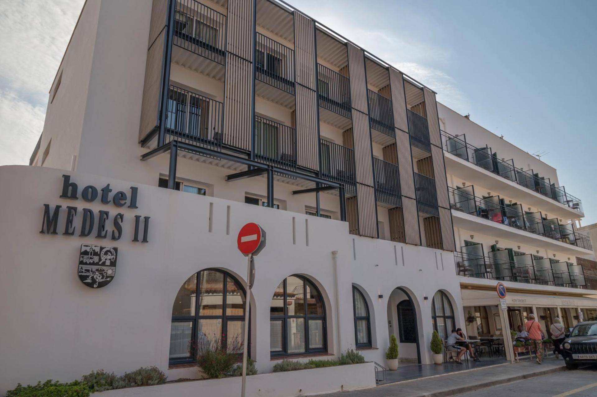 Hotel Medes II أولاستارتيت المظهر الخارجي الصورة