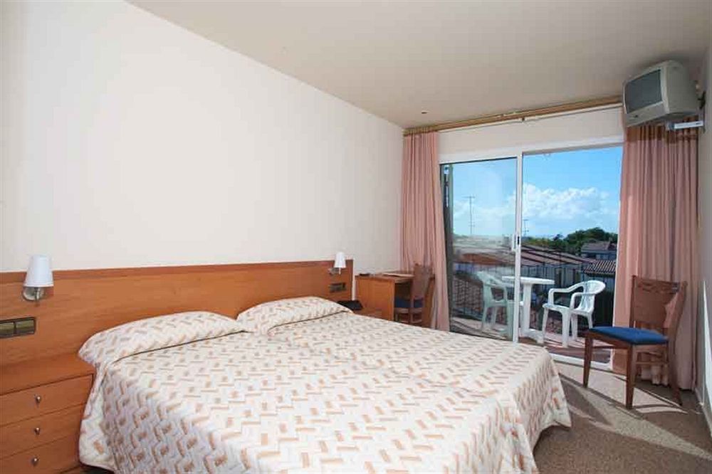 Hotel Medes II أولاستارتيت المظهر الخارجي الصورة